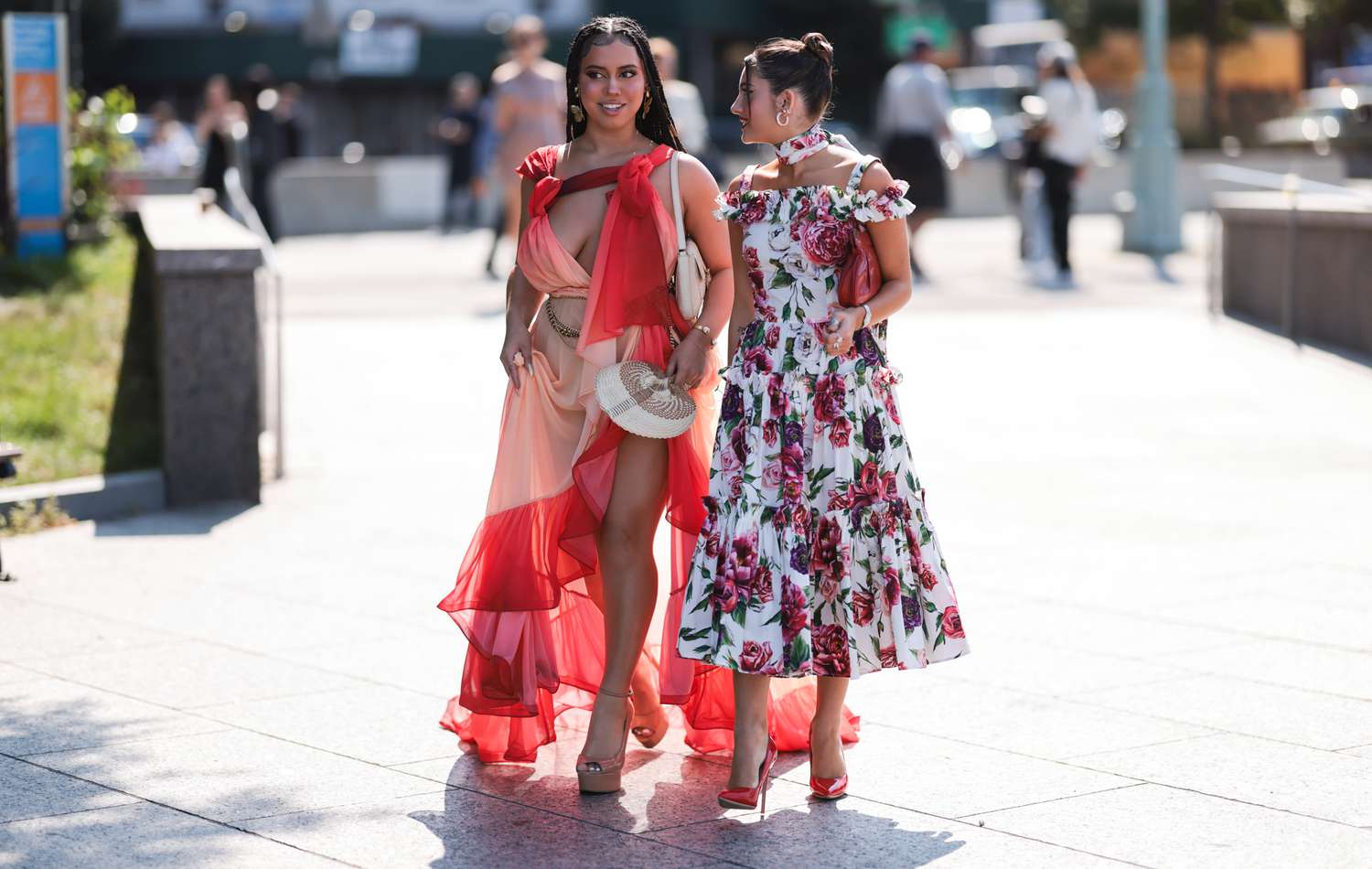 Best Tent Dresses: Why are They a Must-Have for Every Fashionista?