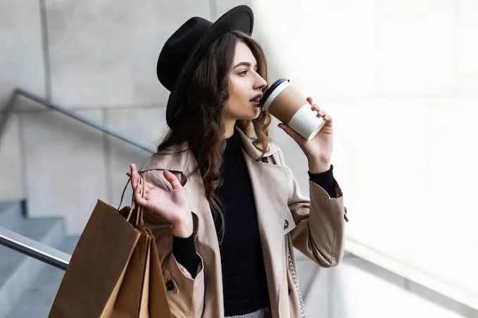 What to Wear for a Coffee or Daytime Date
